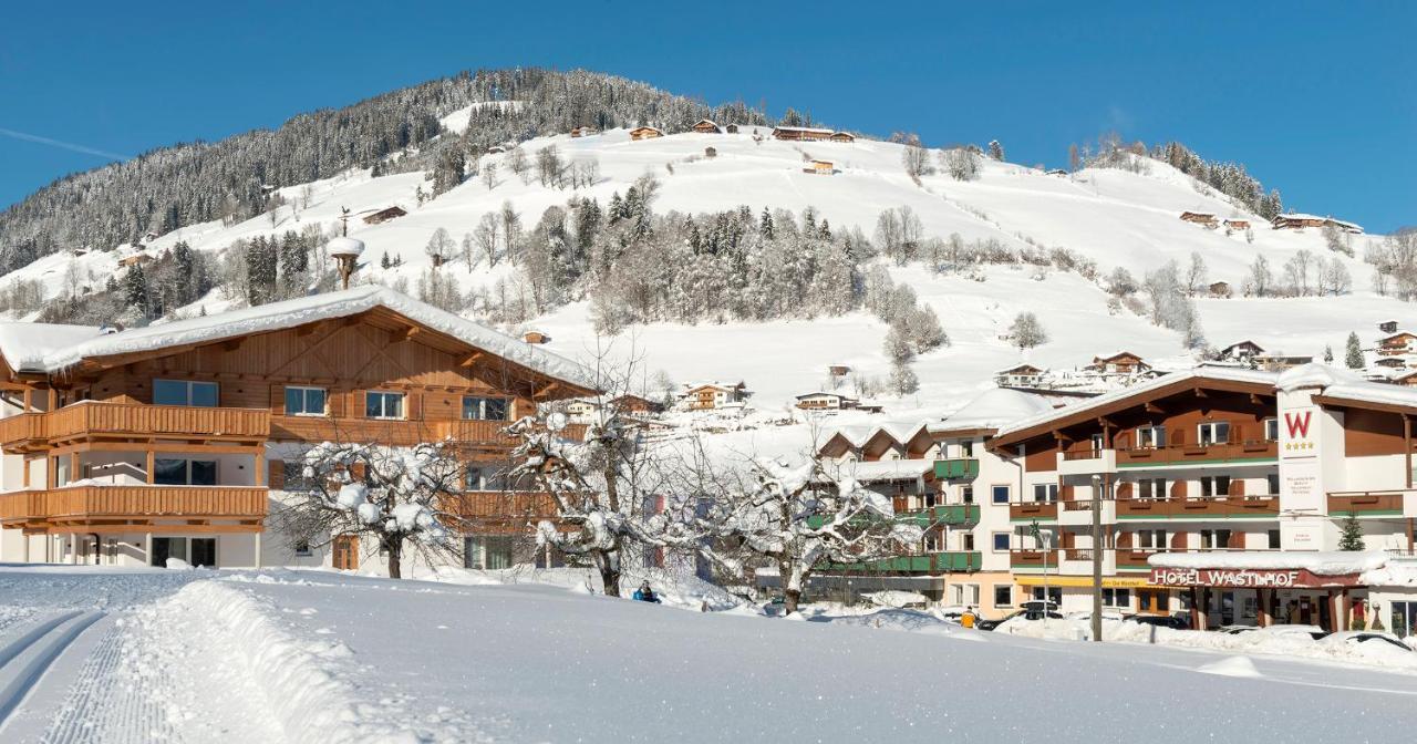 Hotel & Alpin Lodge Der Wastlhof Niederau Exterior foto